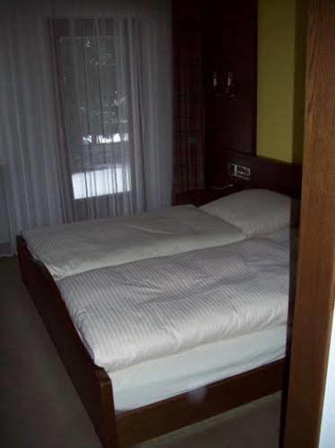 Gaestehaus Charlotte ไบริชเซลล์ ภายนอก รูปภาพ