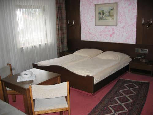 Gaestehaus Charlotte ไบริชเซลล์ ภายนอก รูปภาพ